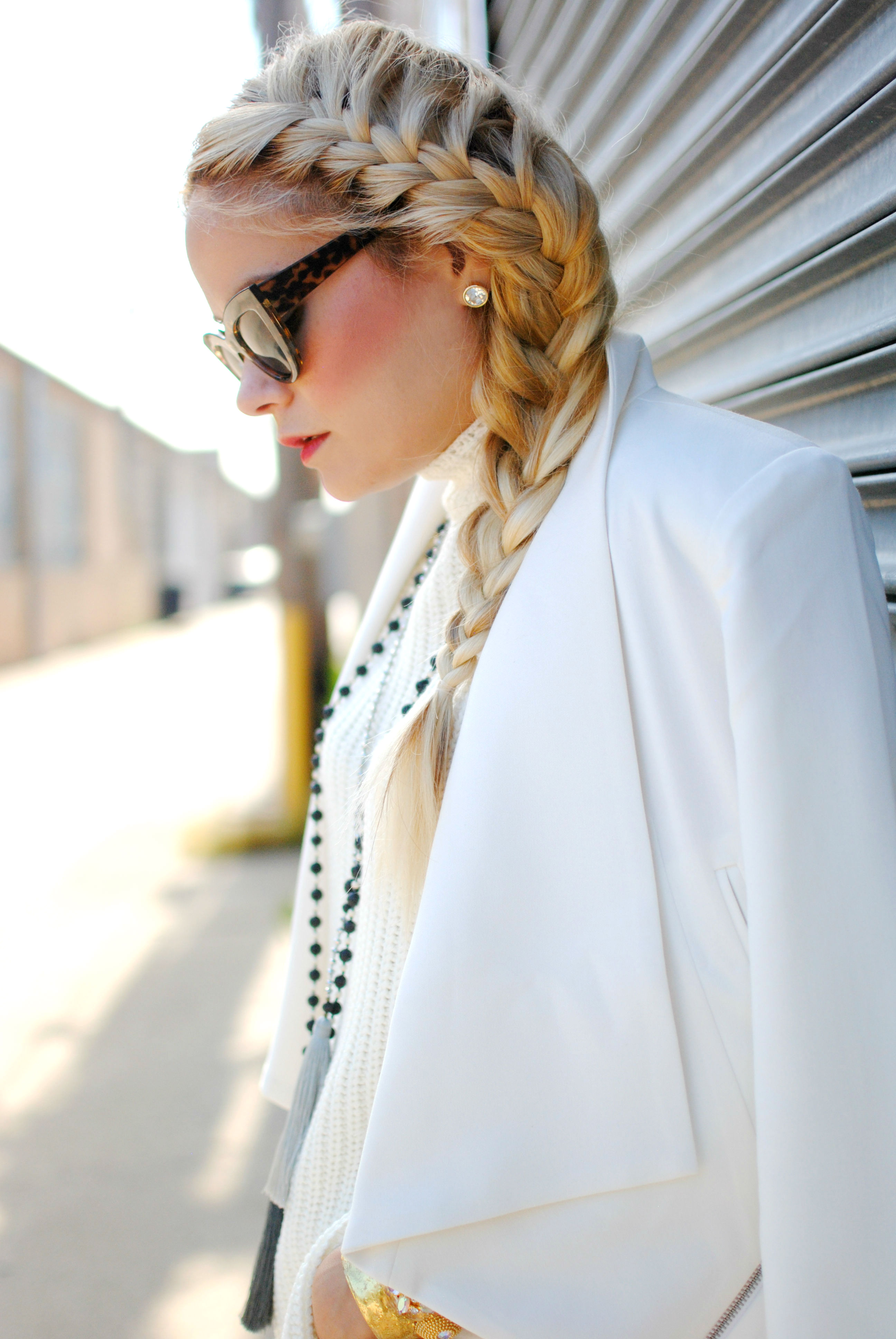 White Outfit_Zacasha Tassel Necklace_What Would V Wear_1