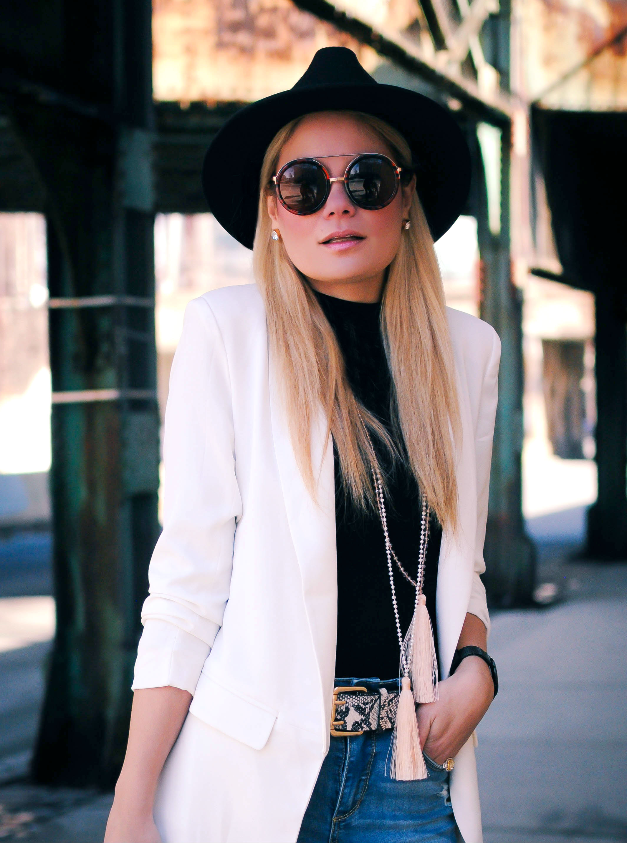 Bebe_White Blazer_What Would V Wear_Casual Outings