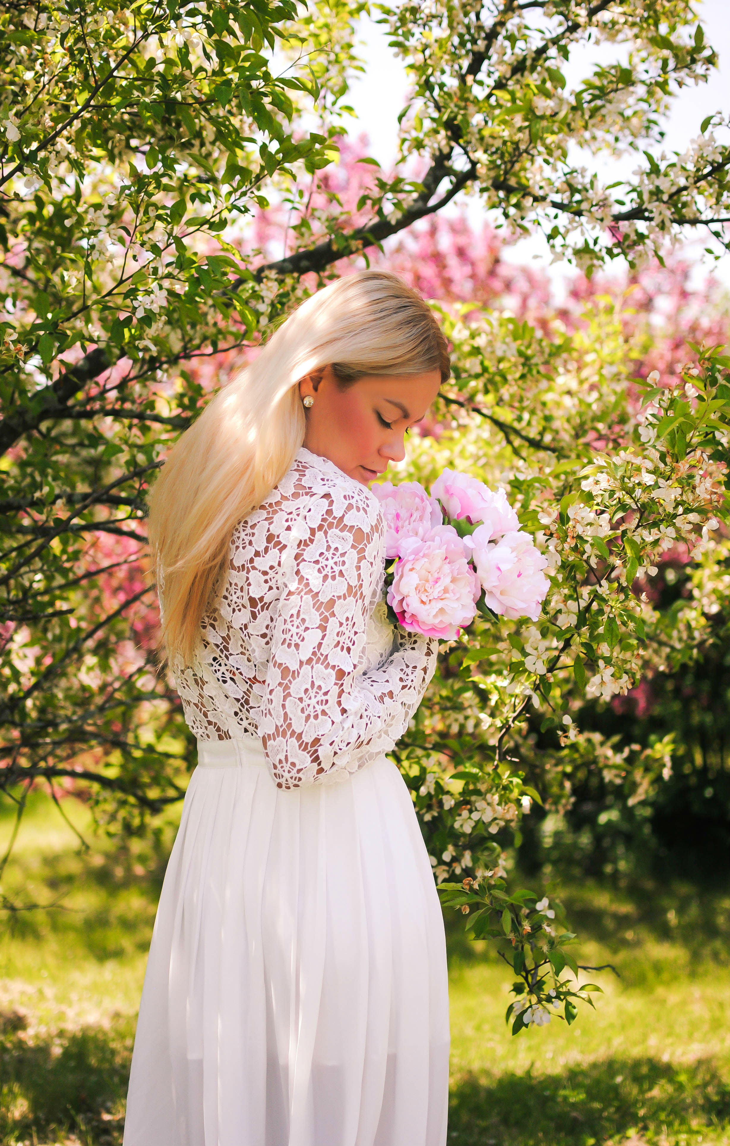 A Dream in Lace_Crochet Flower Dress_Wedding Dress_Maxi Dress_What Would V Wear