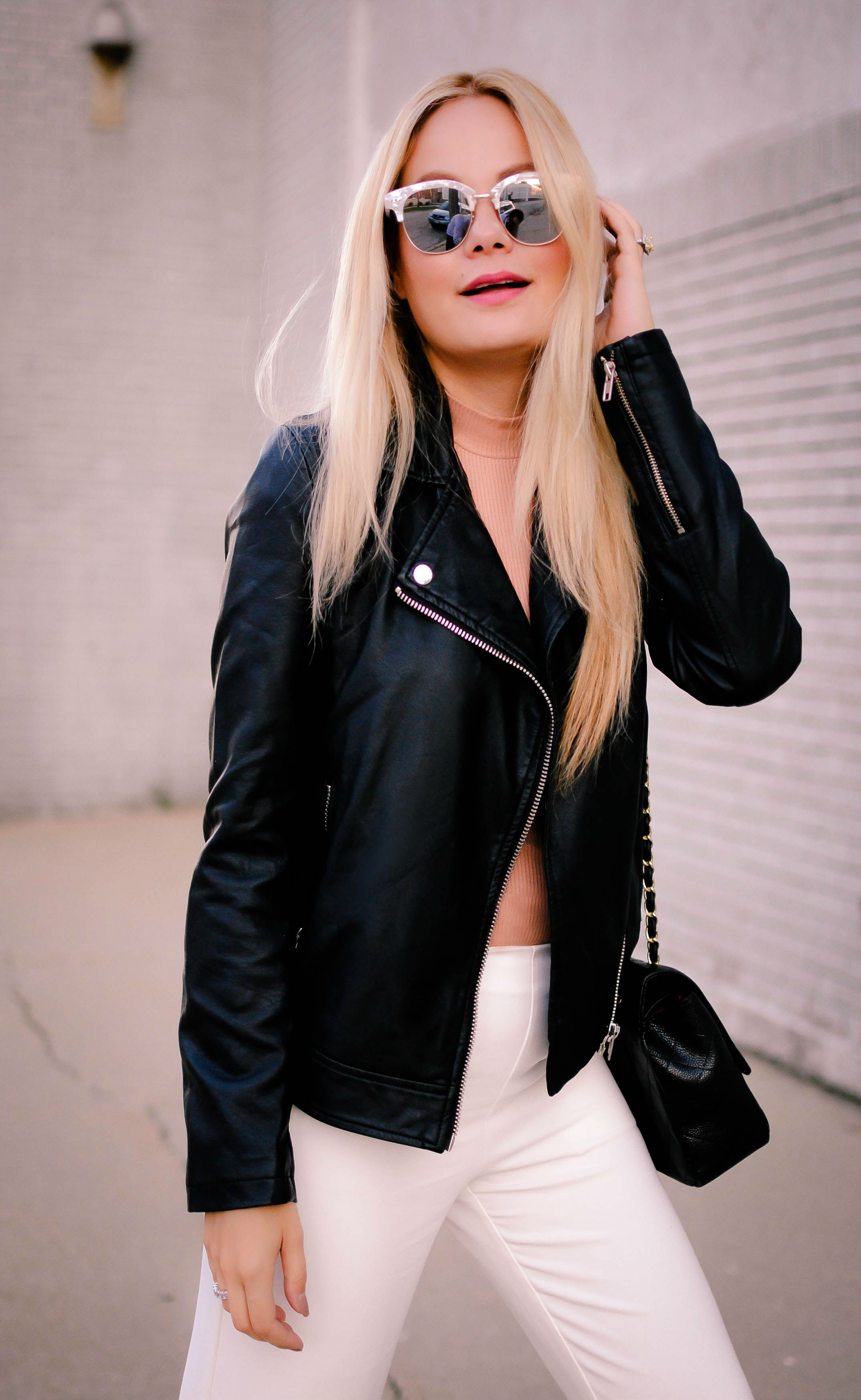 vanessa-lambert-blogger-behind-what-would-v-wear-wears-a-black-and-white-look-from-forever21_1