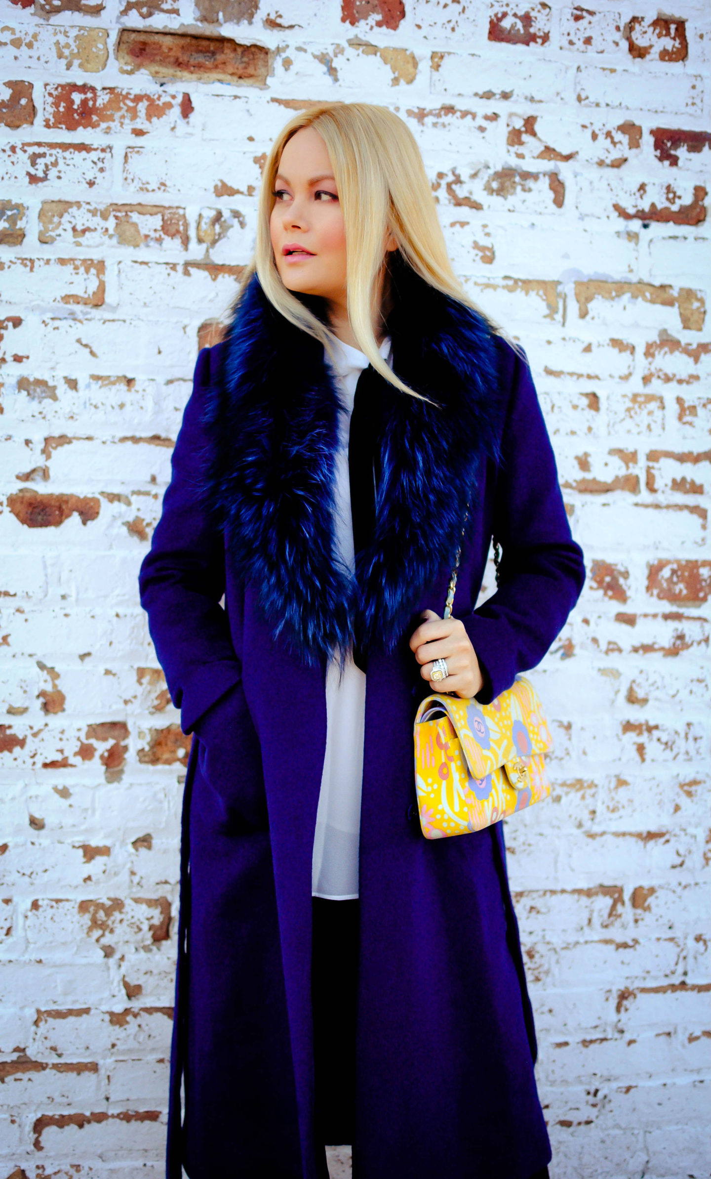 Fall’s Must-Have: Faux-Fur Collar Coat
