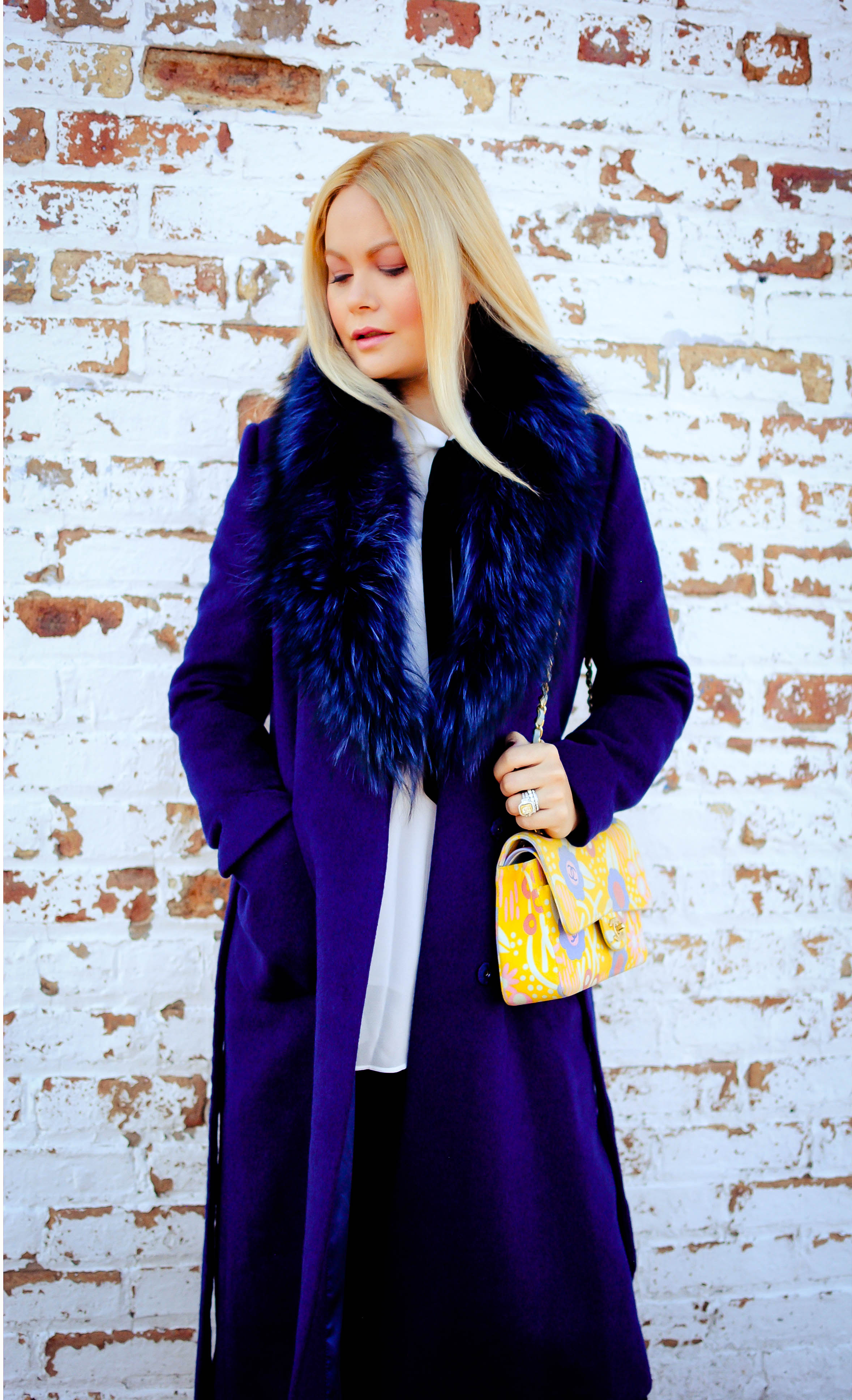 vanessa-lambert-blogger-behind-what-would-v-wear-wears-a-osafei-deep-blue-wool-coat-from-dezzal-paired-with-a-vintage-chanel-purse_9