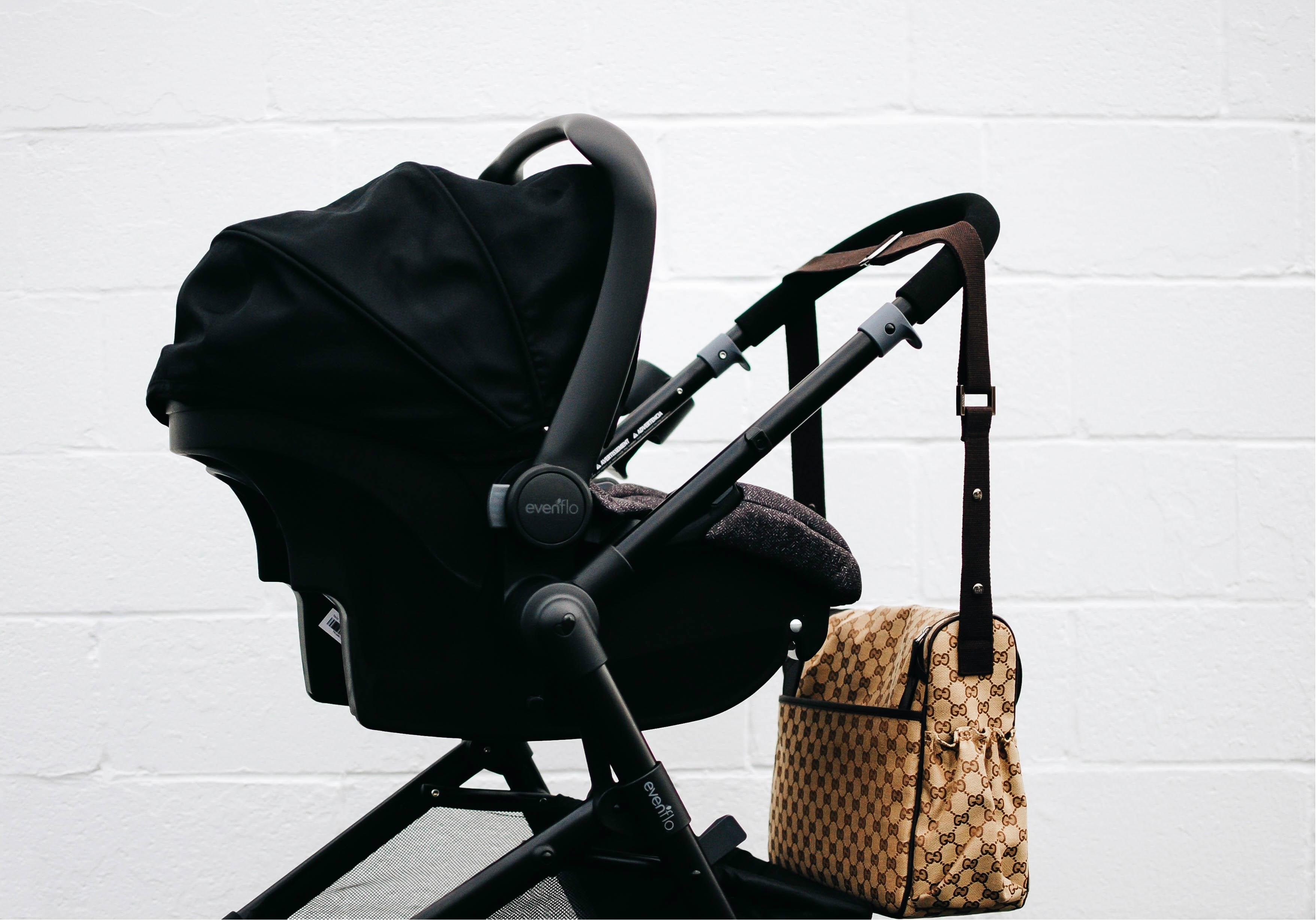 Vanessa Lambert blogger behind What Would V Wear gets ready for baby #2 together with Evenflow_infant stroller_13