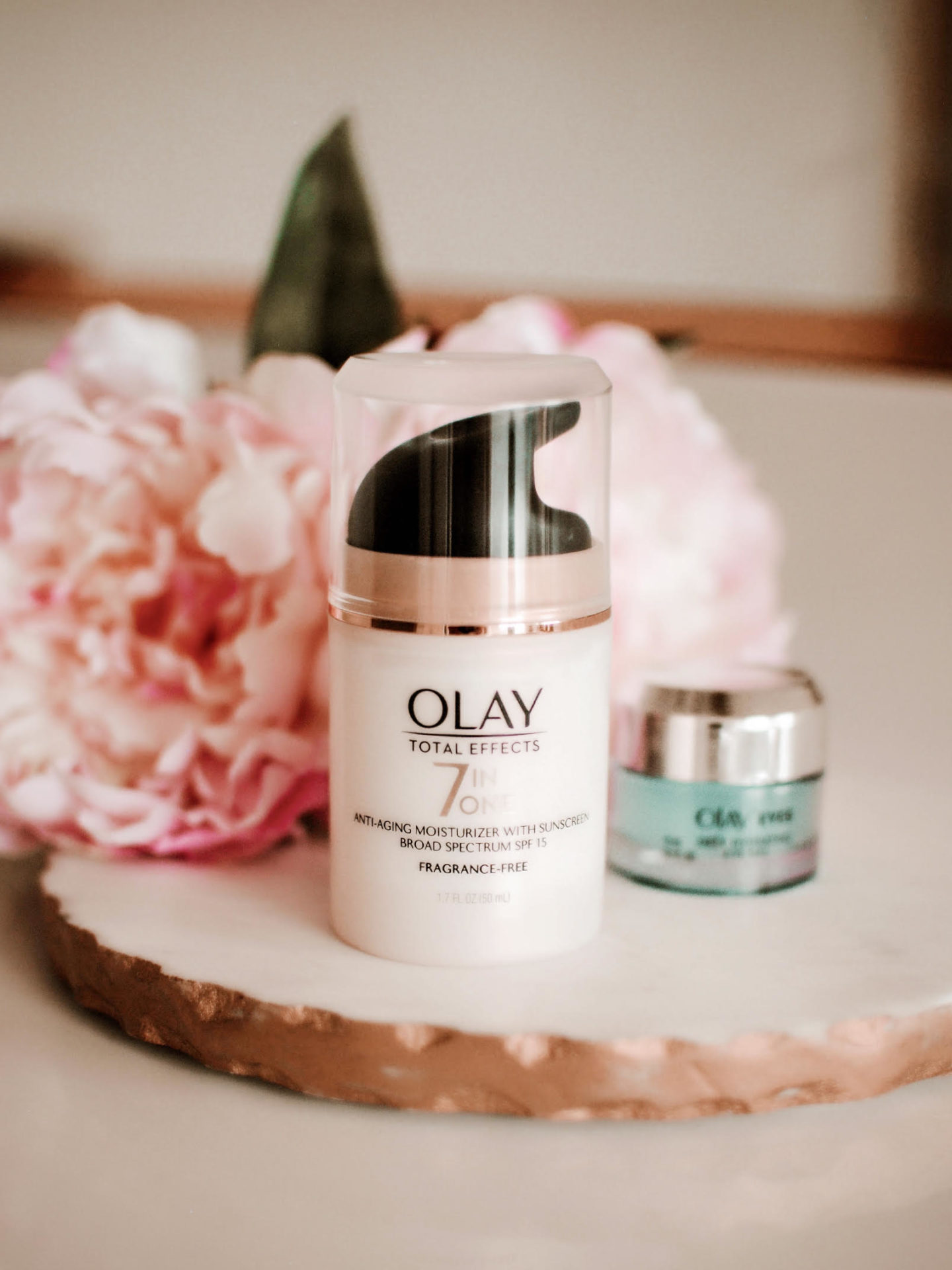 Olay-Total_Effects-Moisturizer-Easy-Skincare-What-Would-V-Wear-Vanessa-Lambert