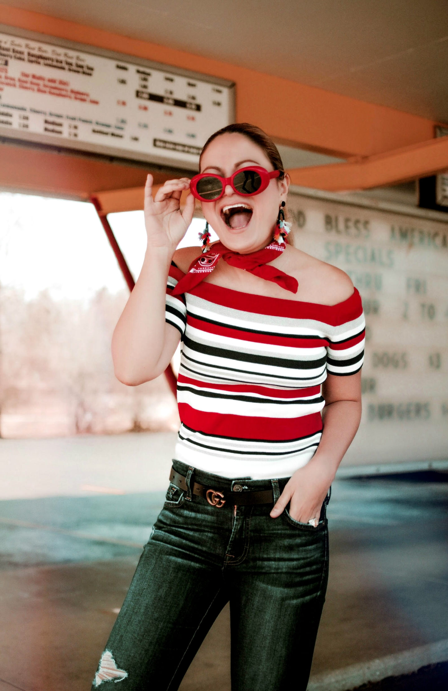 Vanessa-Lambert-Retro-Fashion-Red-Sunglasses-50s-Style-What-Would-V-Wear