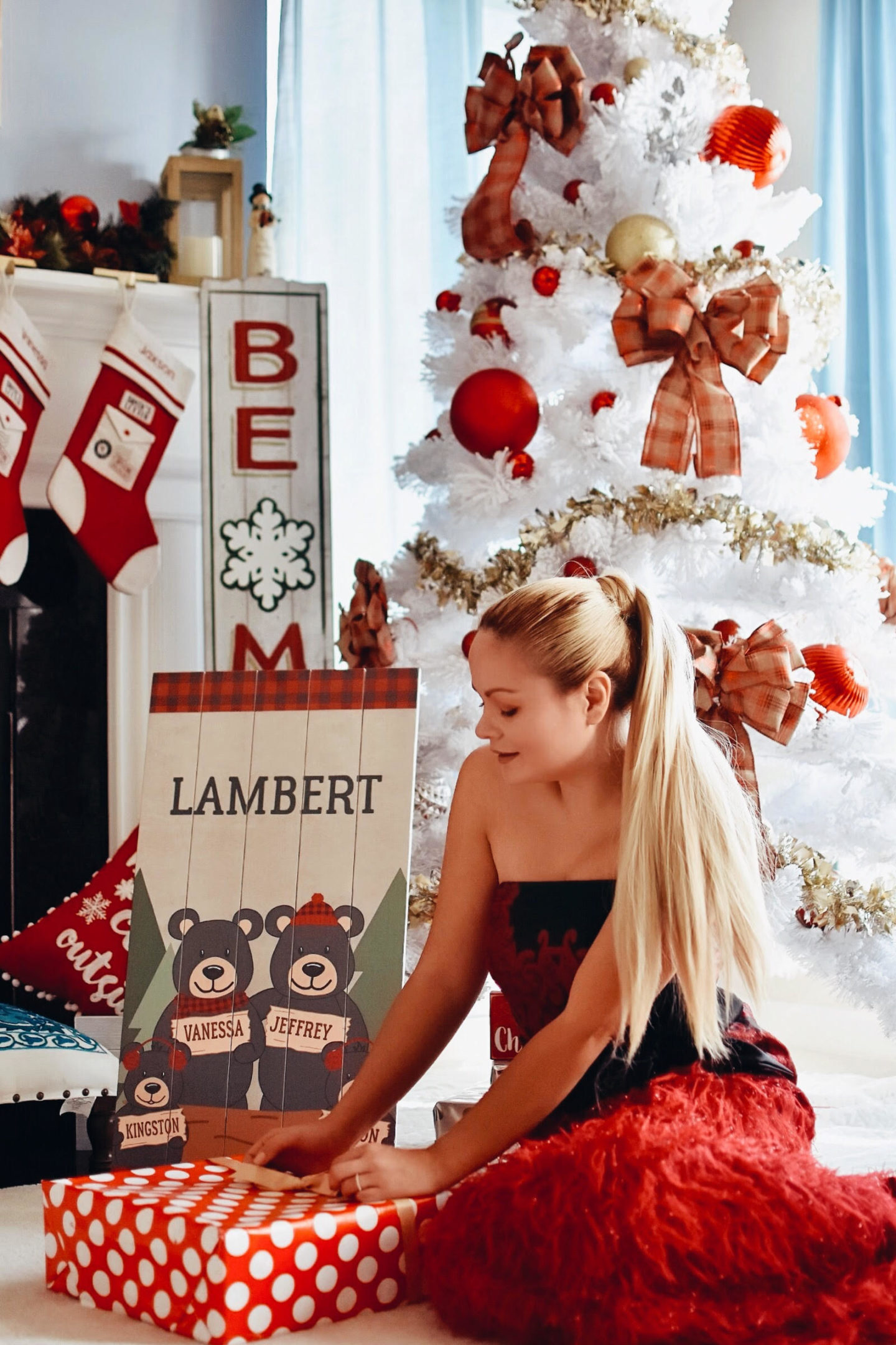 How-to-Decorate-Your-Home-Christmas-Perzonalization-Mall-Vanessa-Lambert-Blogger-WhatWouldVWear